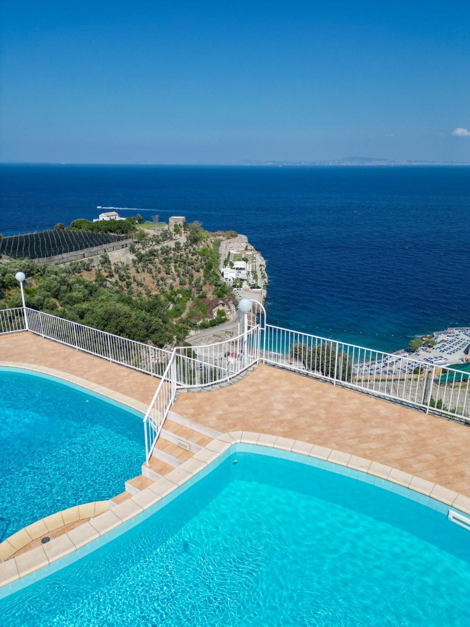Hotel Villa Lubrense Sorrento Massa Lubrense Extérieur photo