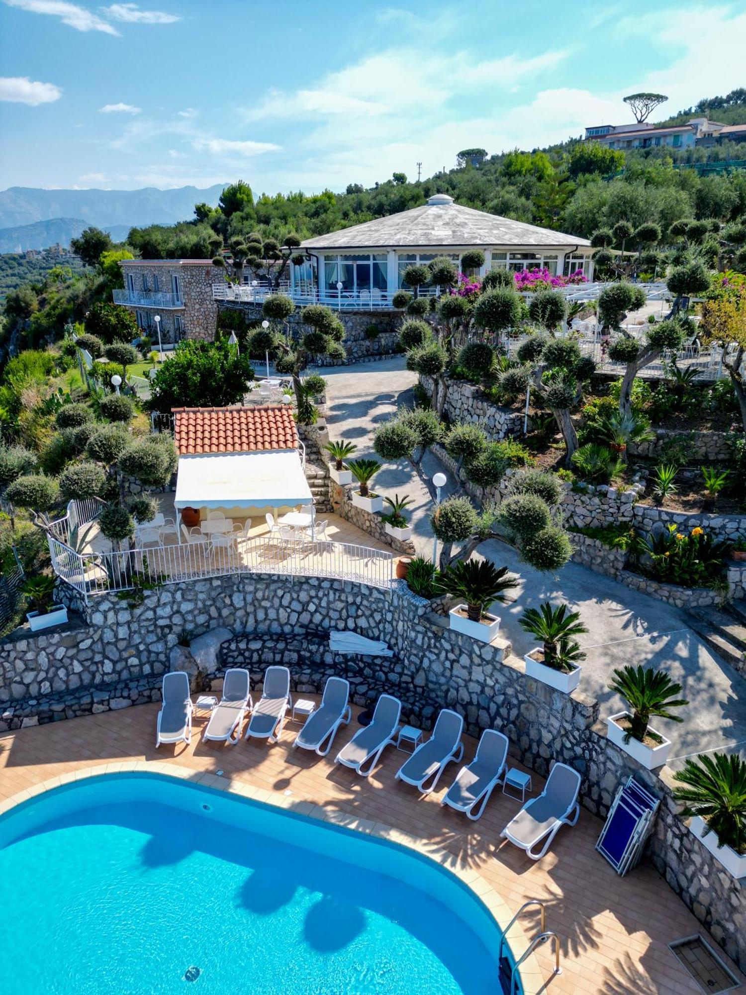 Hotel Villa Lubrense Sorrento Massa Lubrense Extérieur photo
