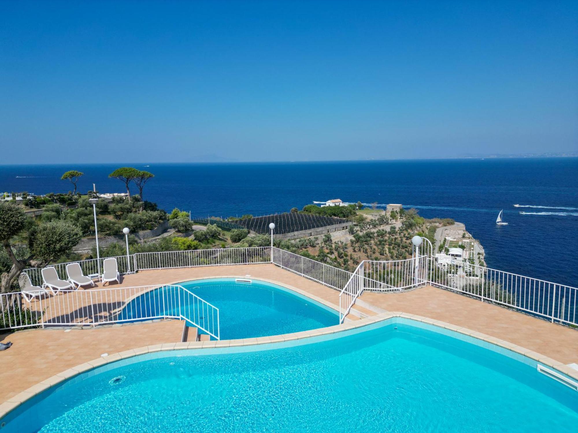 Hotel Villa Lubrense Sorrento Massa Lubrense Extérieur photo